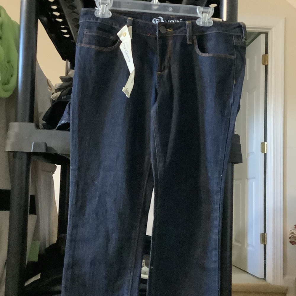 Bullhead Venice skinny Women's Deep Indigo Straight Leg Jeans, 11